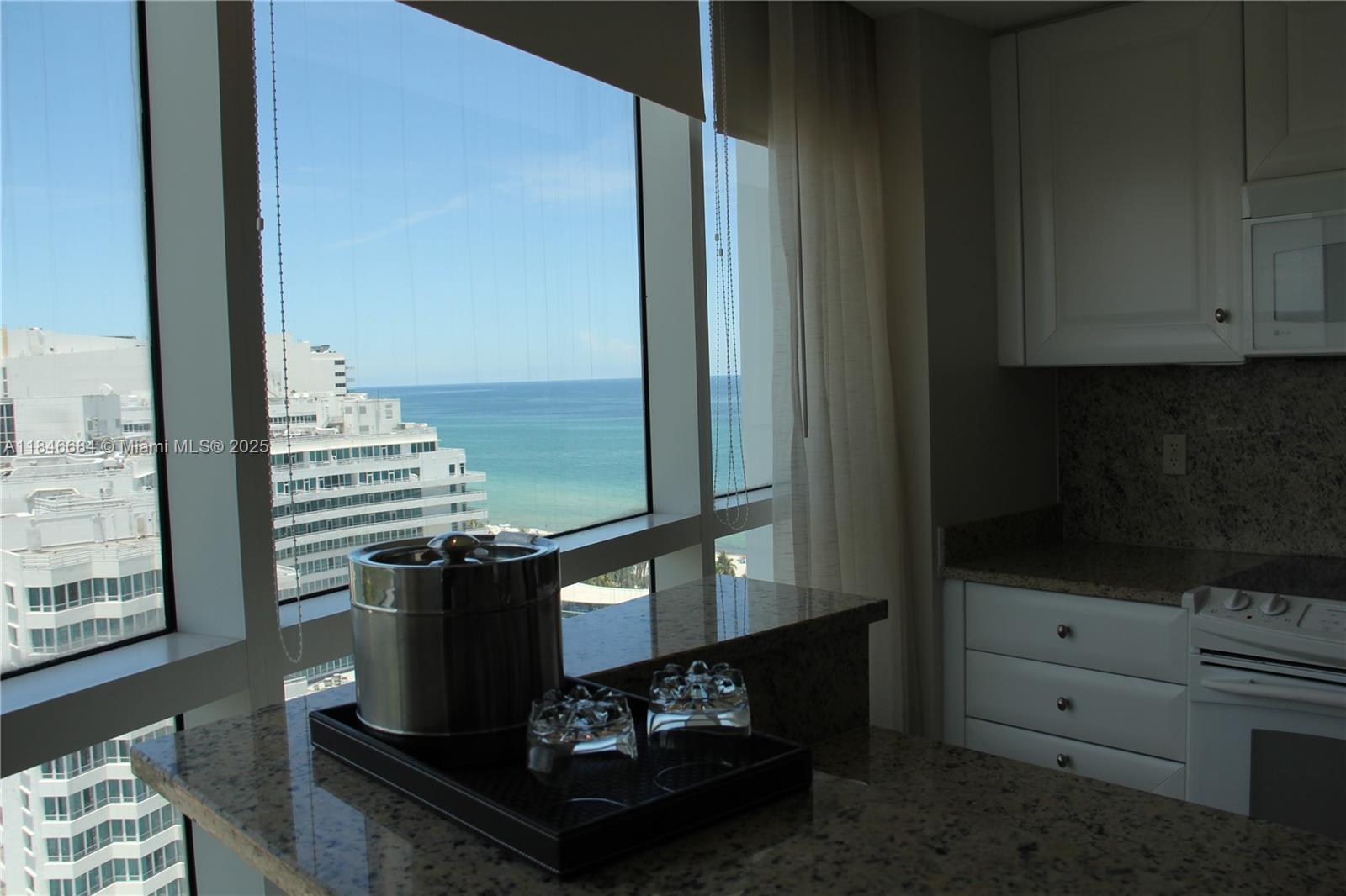 FONTAINEBLEAU II CONDO - Residential