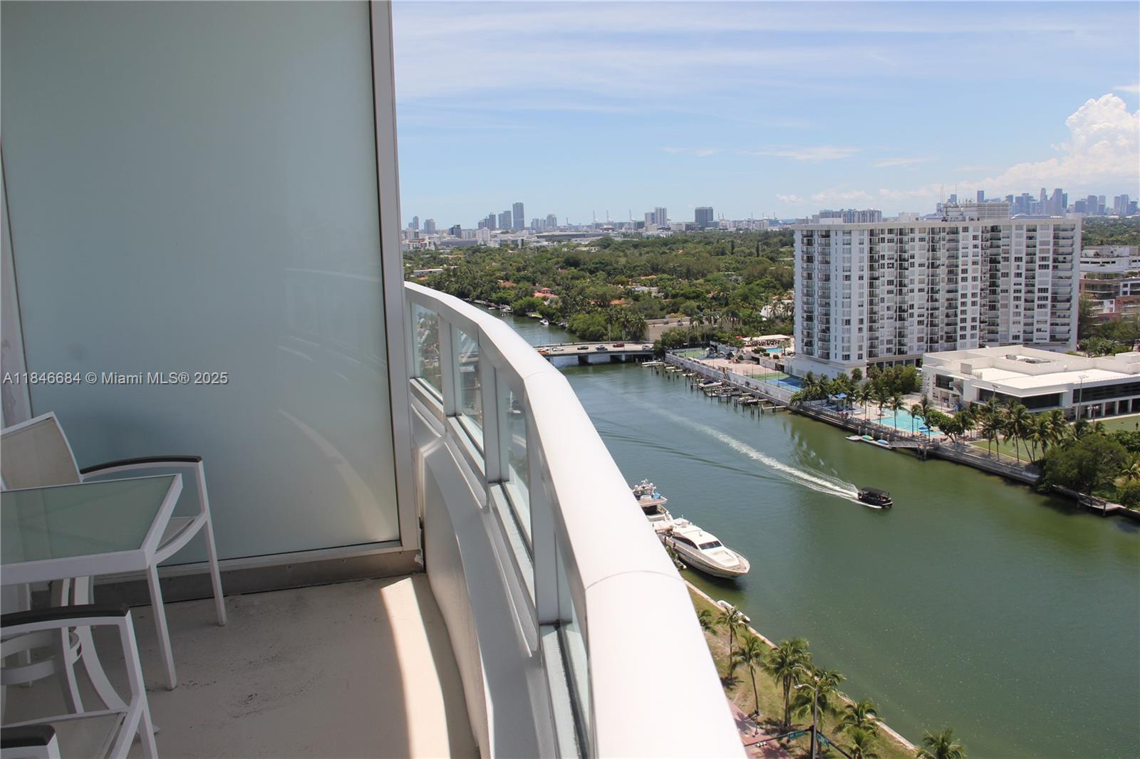 FONTAINEBLEAU II CONDO - Residential