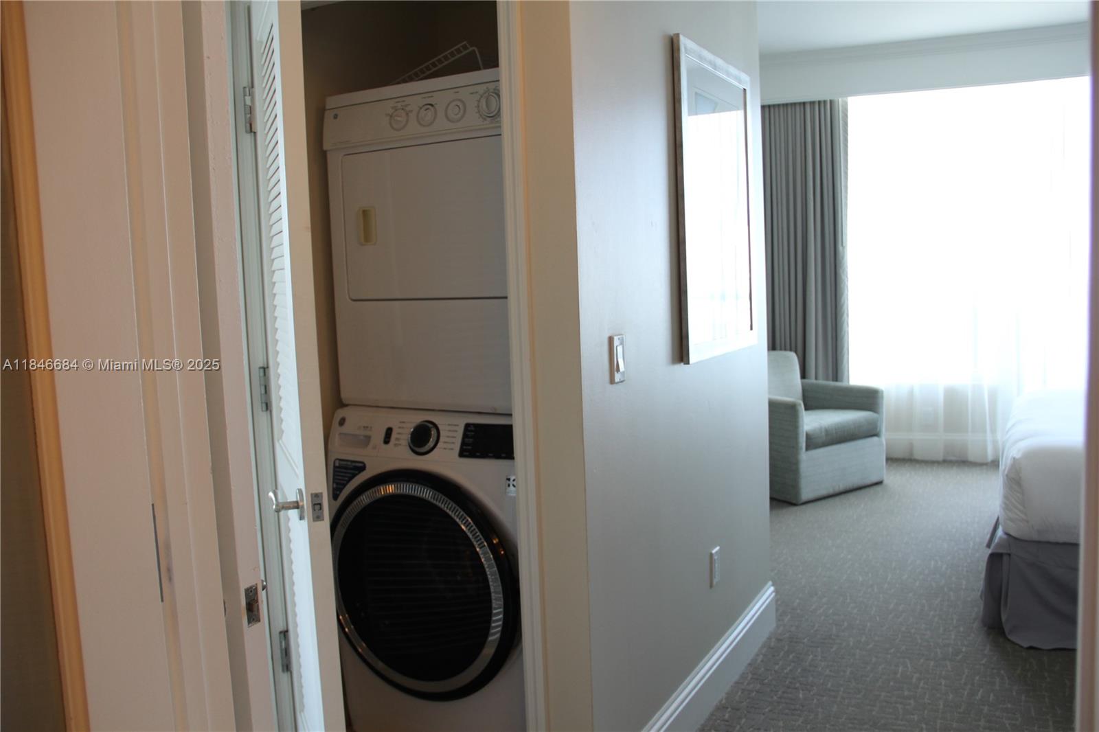 FONTAINEBLEAU II CONDO - Residential