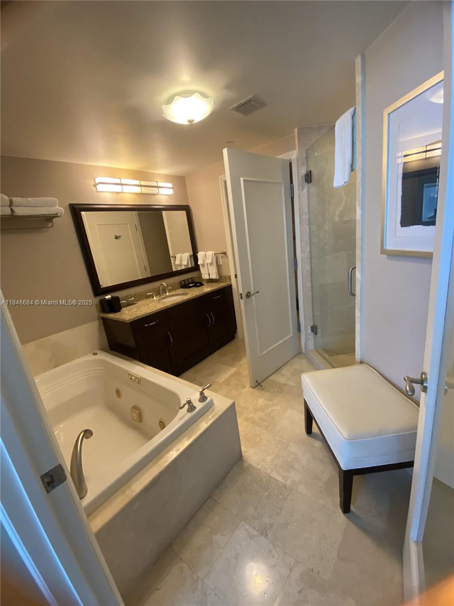 FONTAINEBLEAU II CONDO - Residential