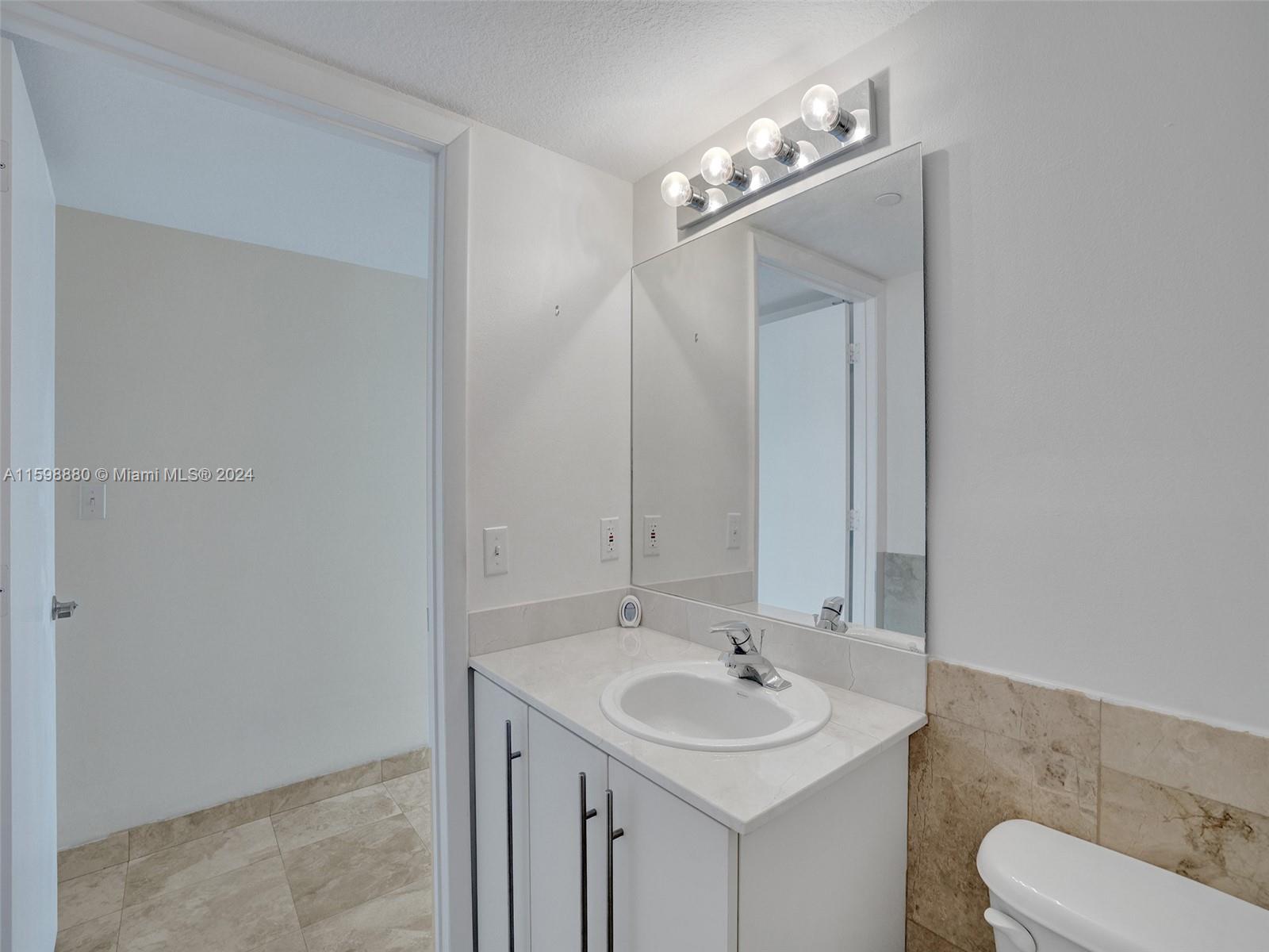 OCEANBLUE CONDO OF MIAMI - Residential