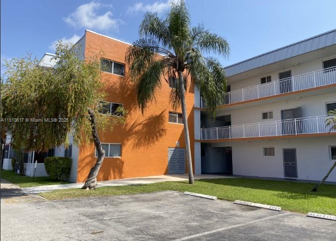 CARIBBEAN GARDENS CONDO - Residential Lease