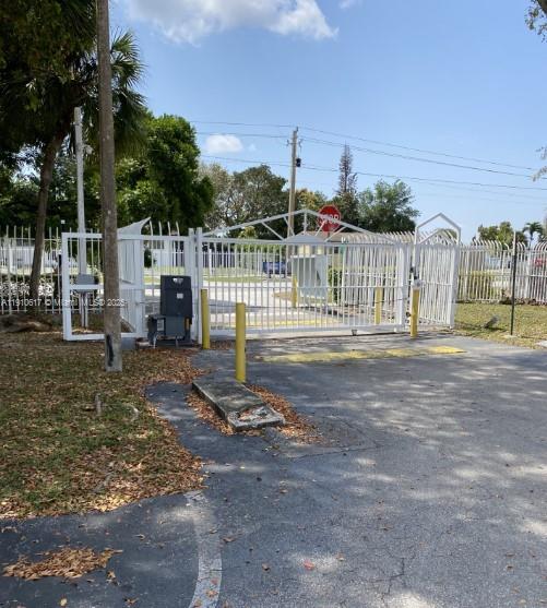 CARIBBEAN GARDENS CONDO - Residential Lease