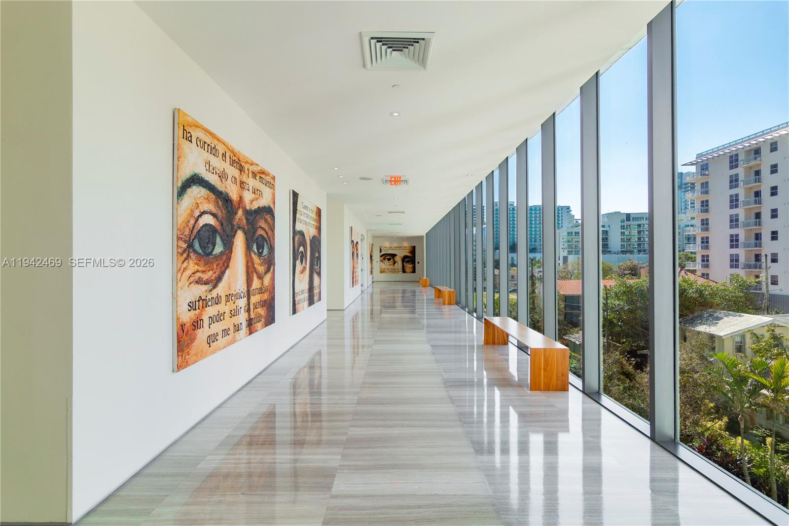 ICON BAY CONDO - Residential