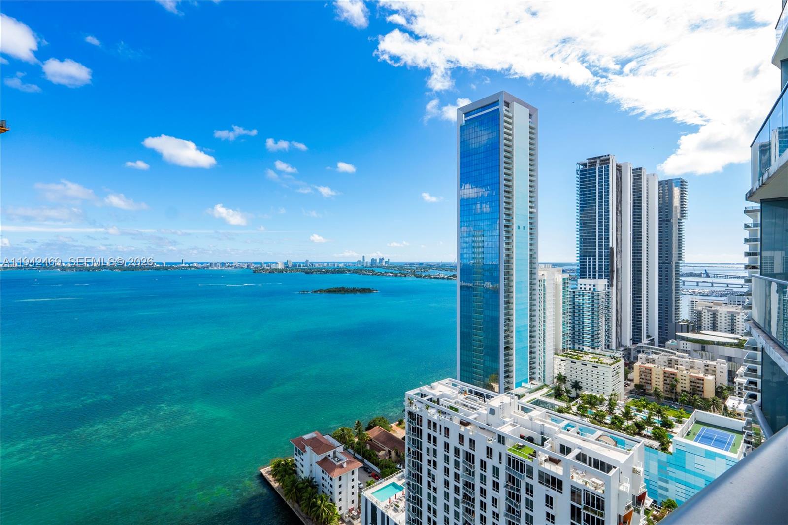 ICON BAY CONDO - Residential