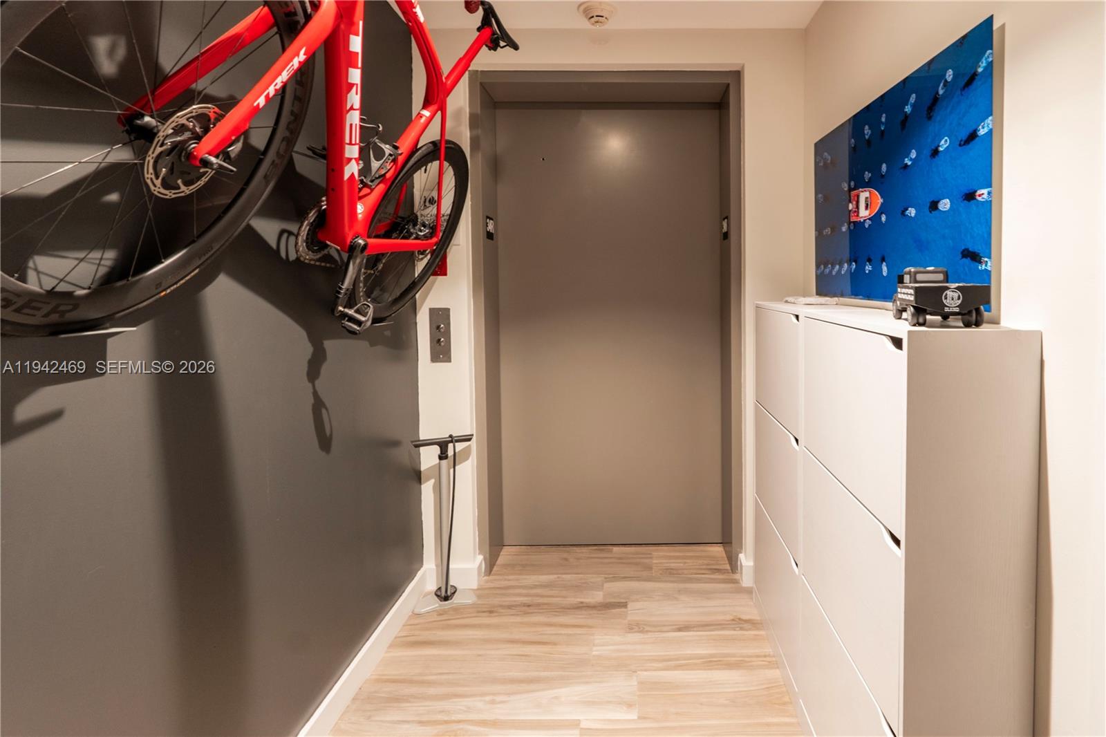 ICON BAY CONDO - Residential