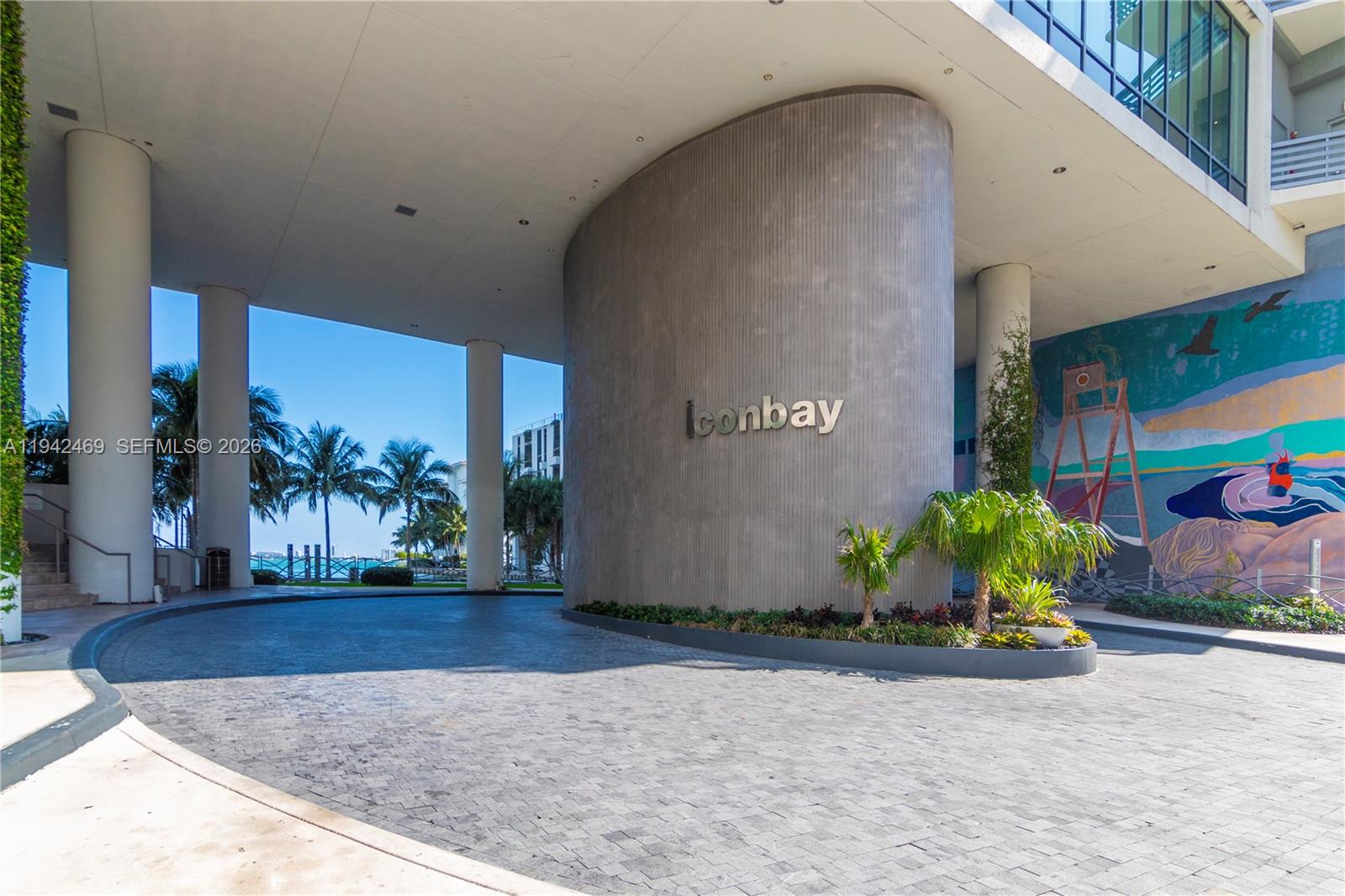 ICON BAY CONDO - Residential