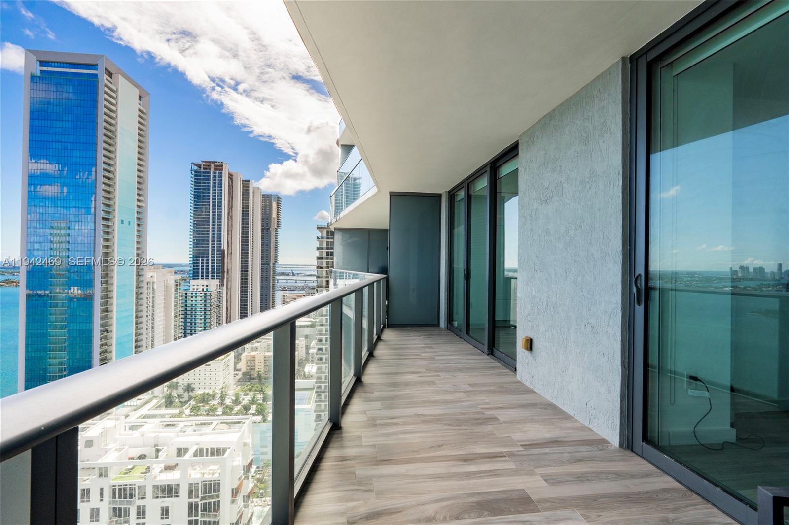 ICON BAY CONDO - Residential