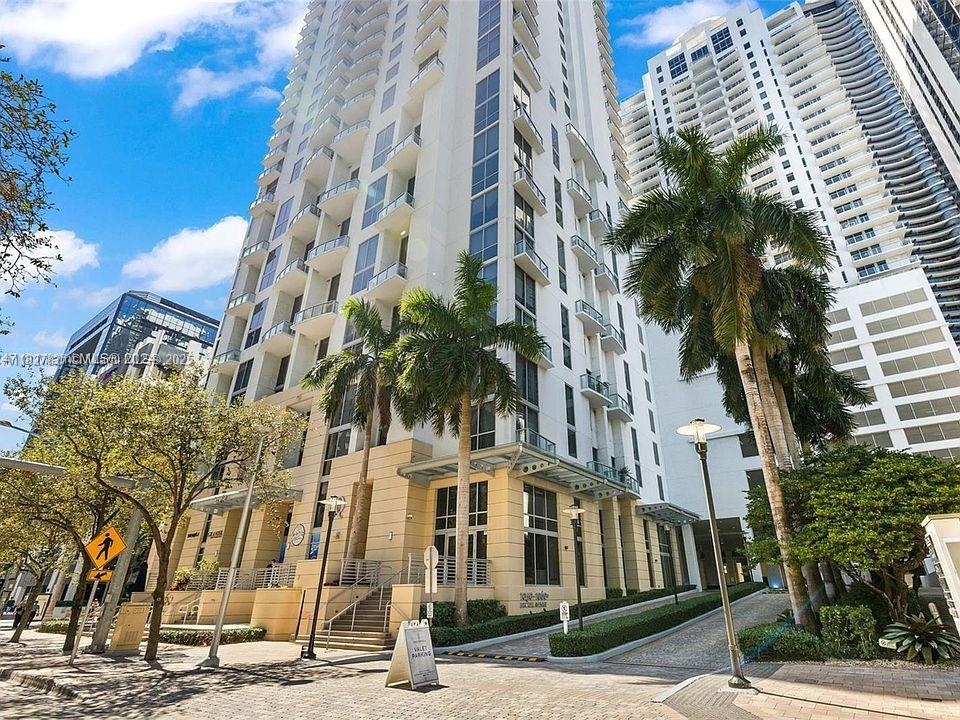 Live in the heart of Brickell in this high-floor 1BD/1BA with sweeping city views! Unit 2813 features modern finishes, floor-to-ceiling windows, stainless steel appliances, an in-unit washer/dryer, and a private balcony. 1060 Brickell offers resort-style amenities including a pool, gym, spa, 24-hour concierge, and valet. Just steps to Brickell City Centre, top dining, shopping, and MetroMover. Water and sewer included. Available now—easy to show!