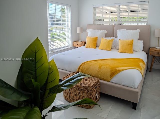 HOLLYWOOD COUNTRY CLUB DI - Residential