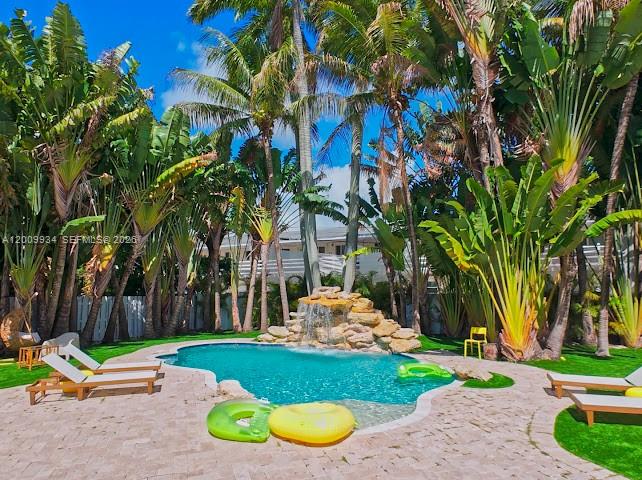 HOLLYWOOD COUNTRY CLUB DI - Residential