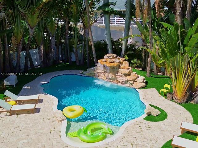 HOLLYWOOD COUNTRY CLUB DI - Residential