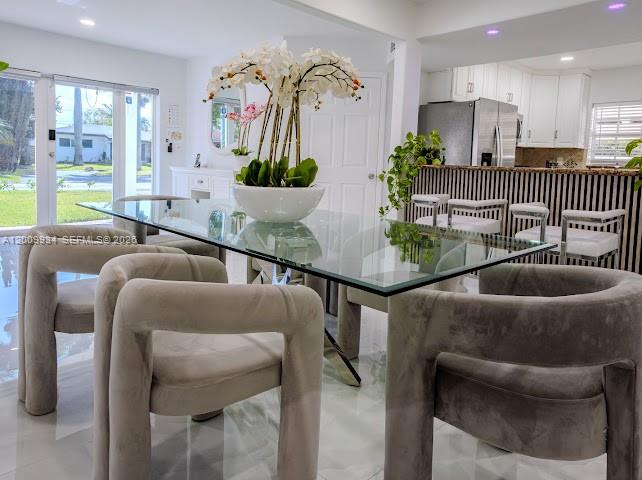 HOLLYWOOD COUNTRY CLUB DI - Residential