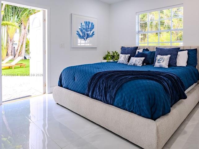 HOLLYWOOD COUNTRY CLUB DI - Residential