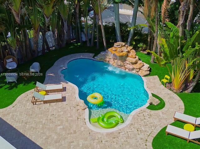 HOLLYWOOD COUNTRY CLUB DI - Residential