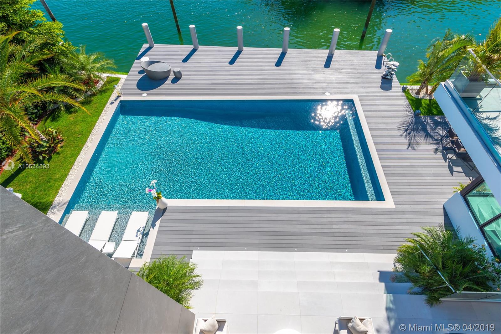 CAPE FLORIDA SUB SEC 1 - Residential