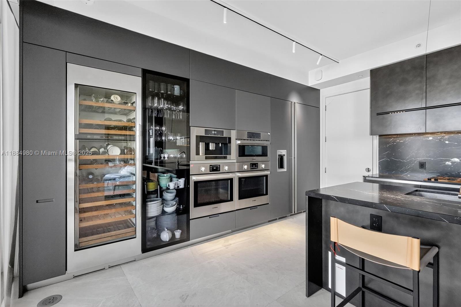 BAL HARBOUR NORTH SOUTH C - Residential Lease