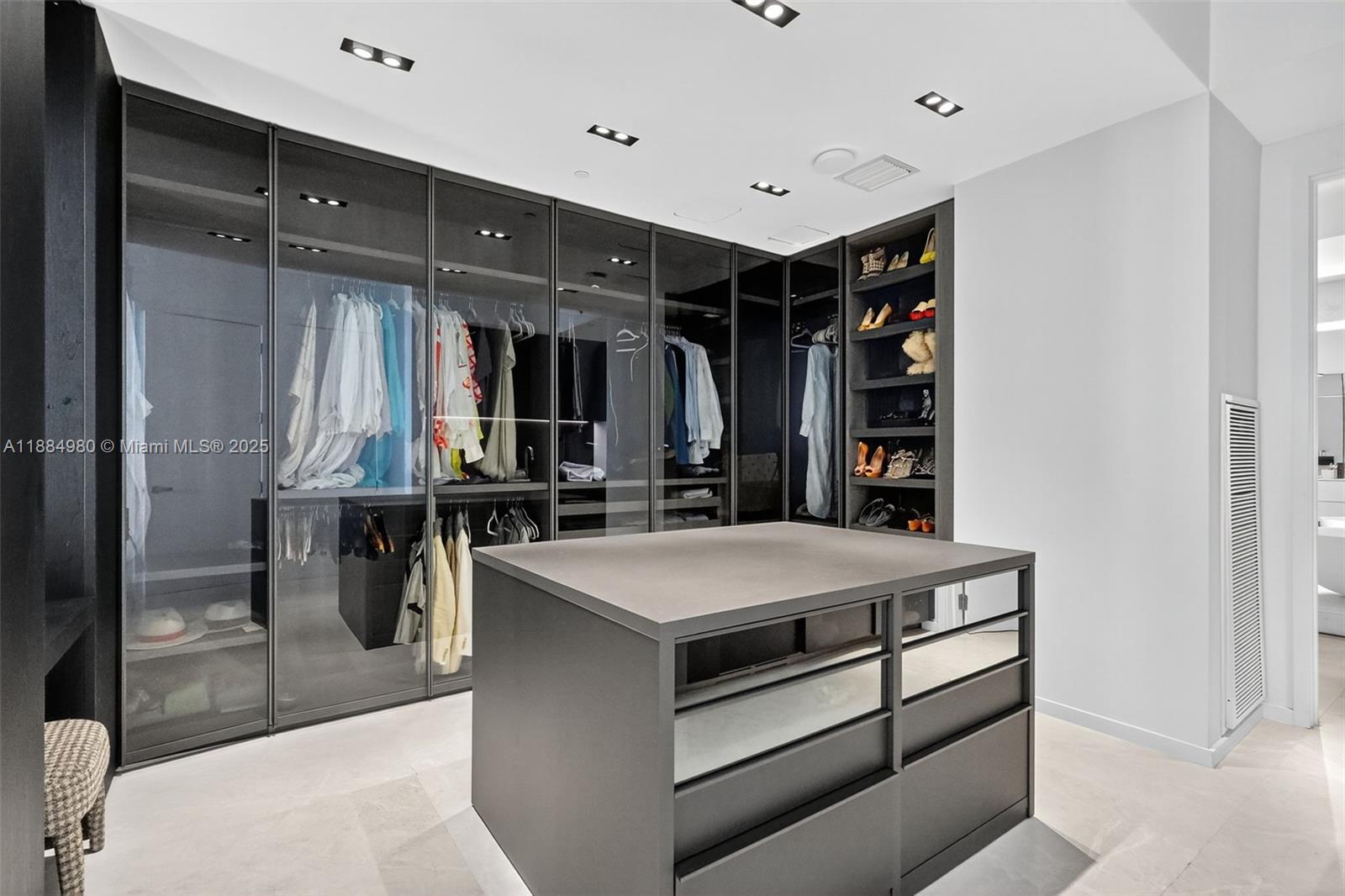 BAL HARBOUR NORTH SOUTH C - Residential Lease