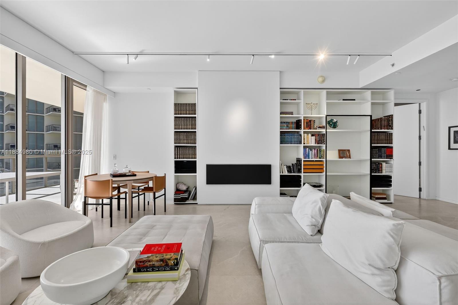 BAL HARBOUR NORTH SOUTH C - Residential Lease
