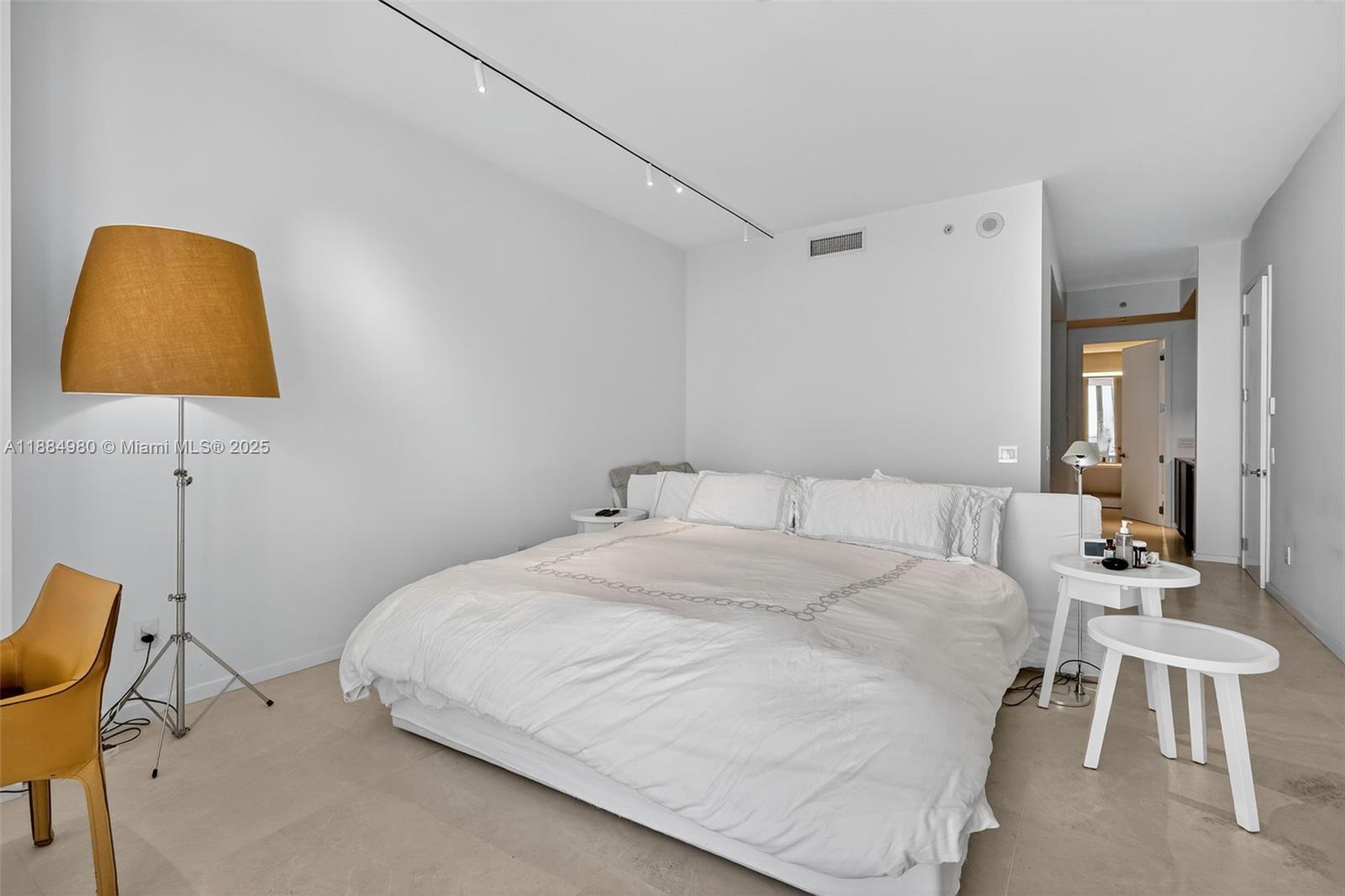 BAL HARBOUR NORTH SOUTH C - Residential Lease