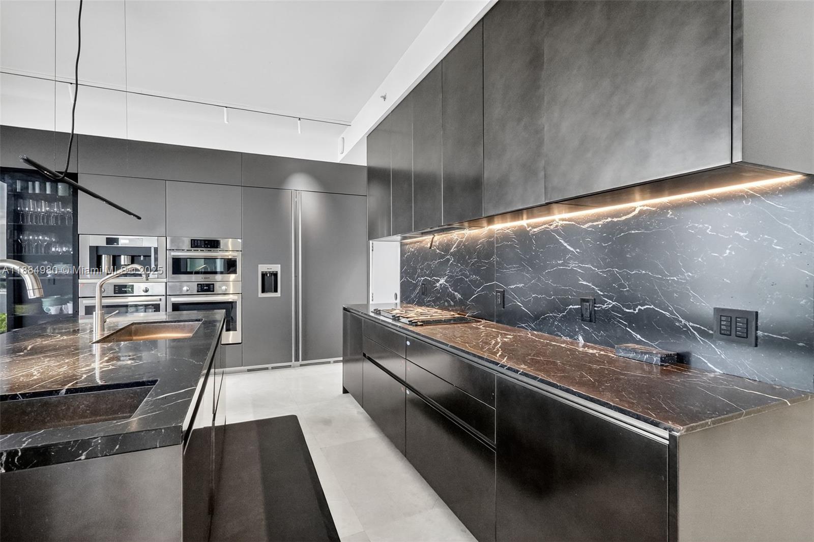 BAL HARBOUR NORTH SOUTH C - Residential Lease