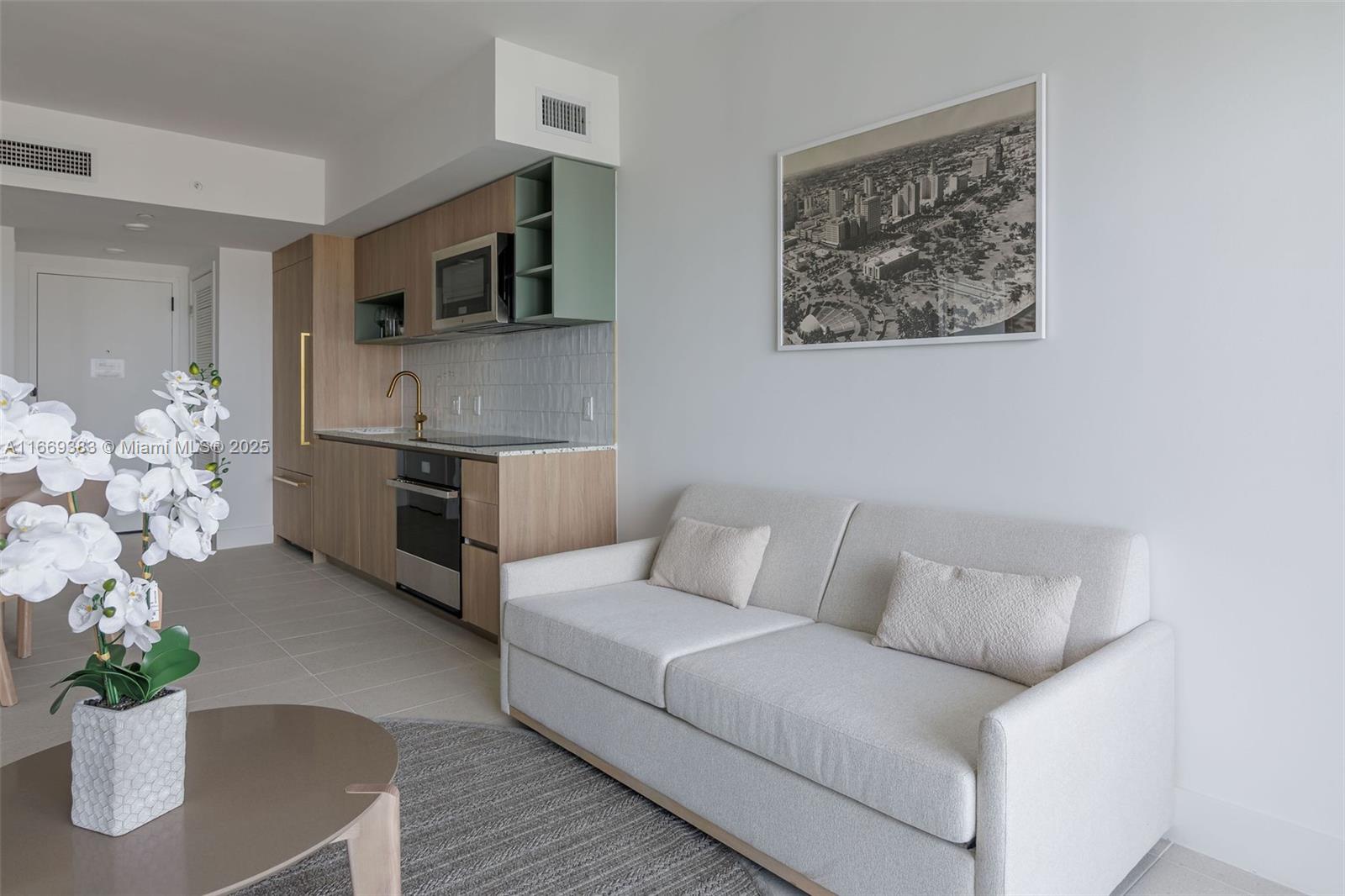 View photos, virtual tours, details... 601 NE 1st Street 4204