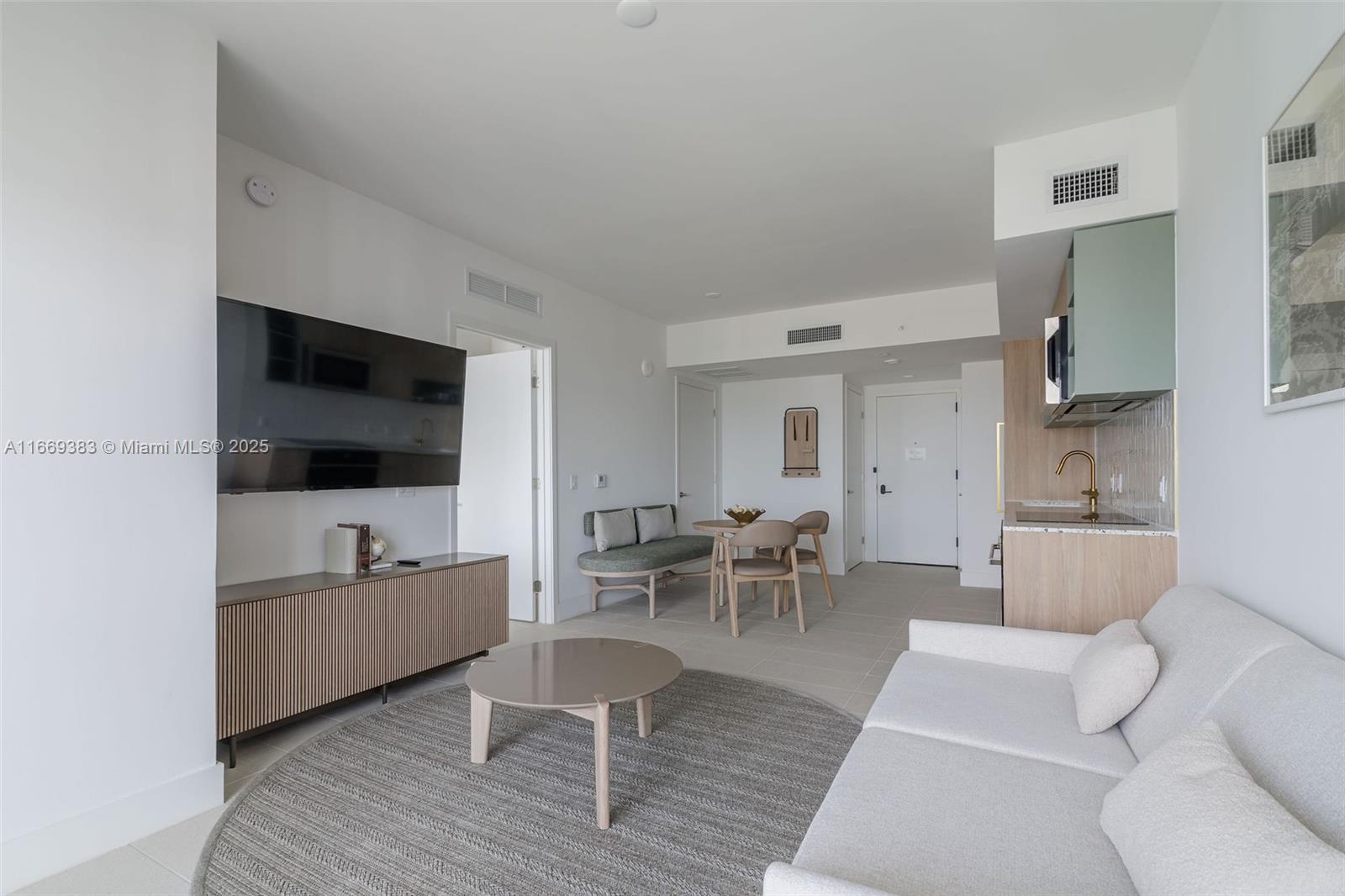 View photos, virtual tours, details... 601 NE 1st Street 4204