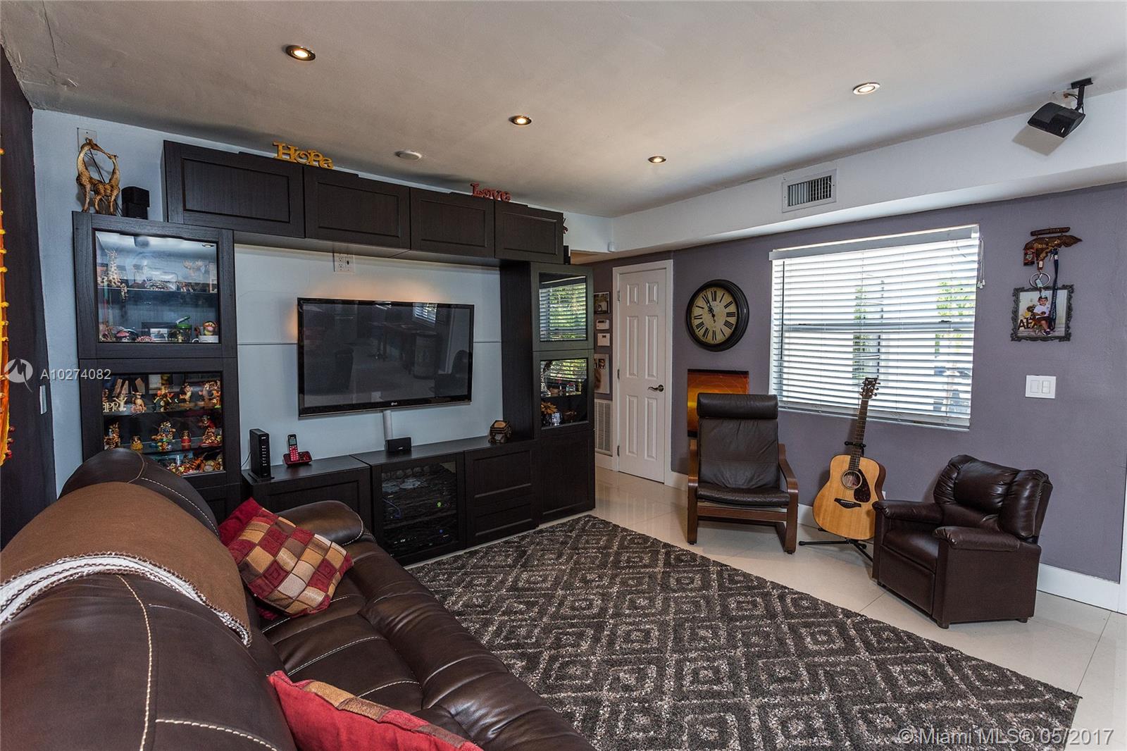 CORAL WAY VILLAGE SEC A P - Residential