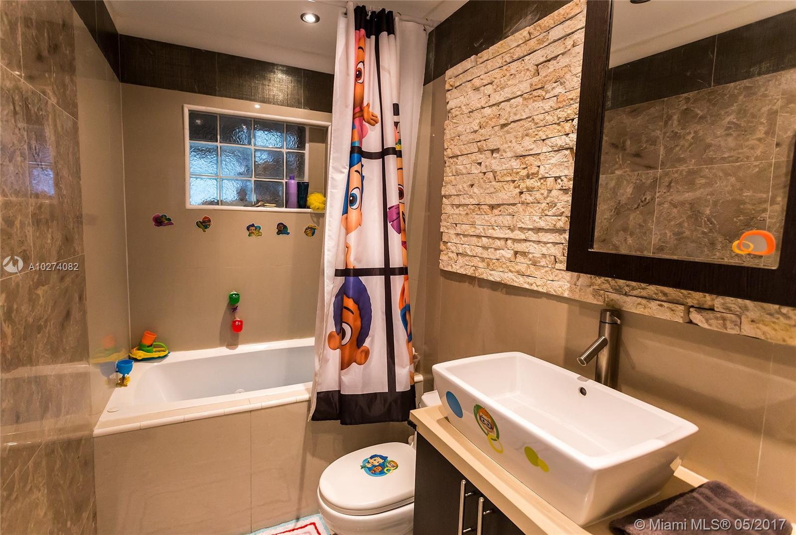 CORAL WAY VILLAGE SEC A P - Residential