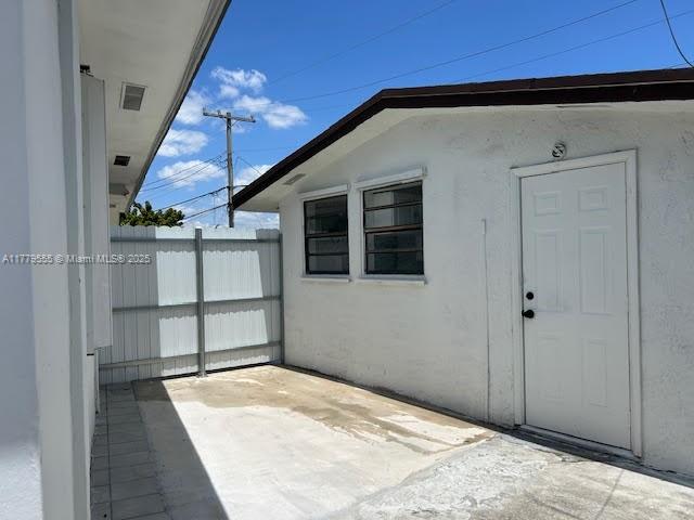 11225 Sw 47th Ter 1, Miami, Broward County, Florida - 1 Bedrooms  
1 Bathrooms - 