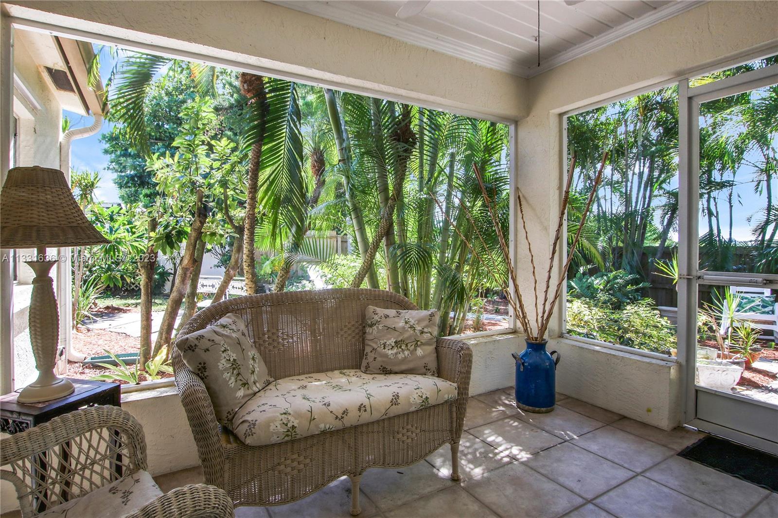 JUNO BEACH 1ST ADD - Residential