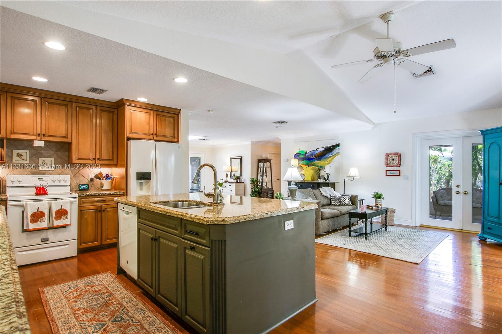 JUNO BEACH 1ST ADD - Residential