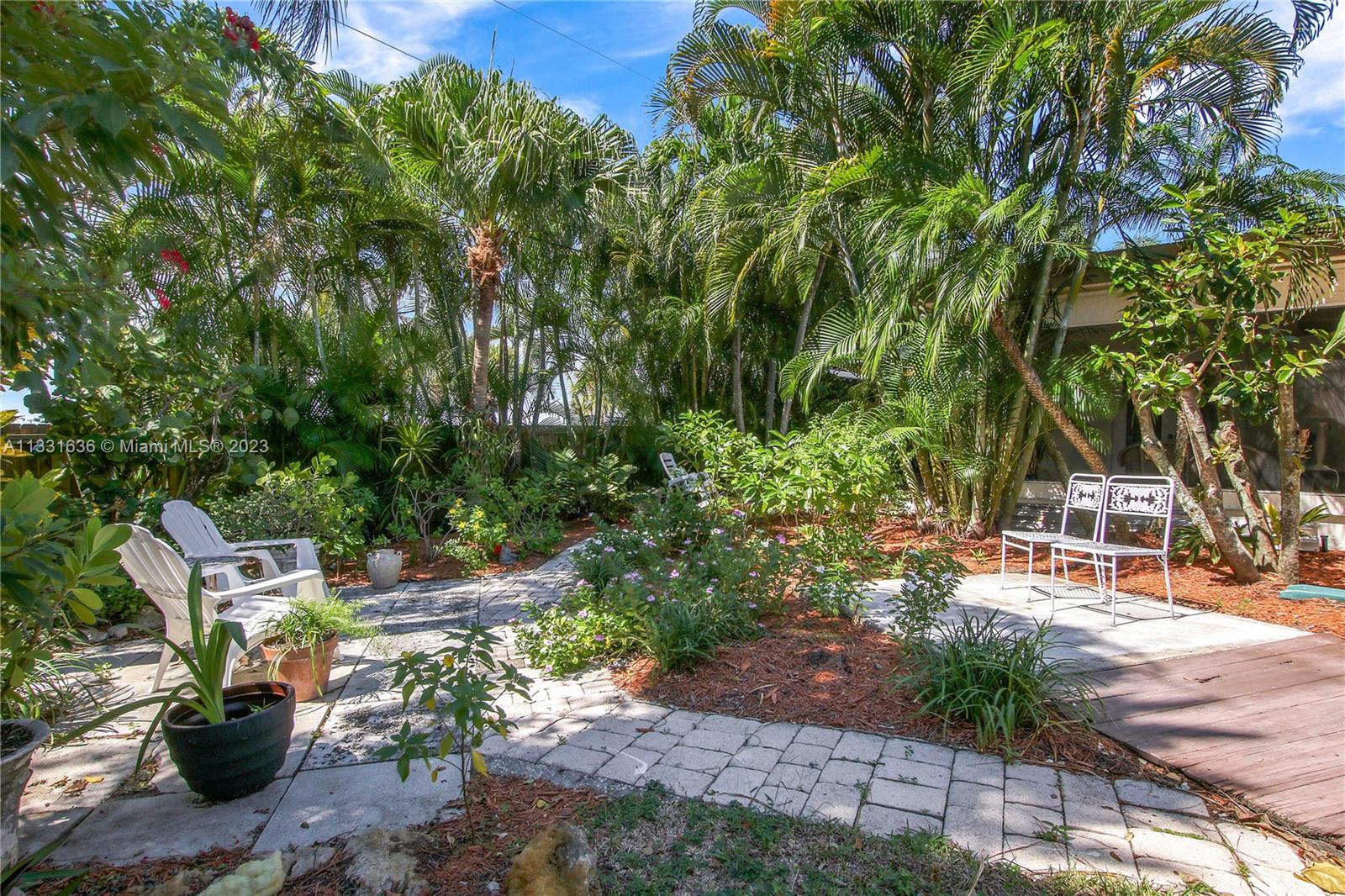 JUNO BEACH 1ST ADD - Residential