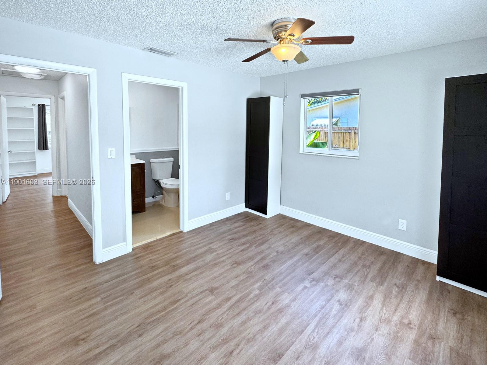 SUMMERTIME HILLS - Residential