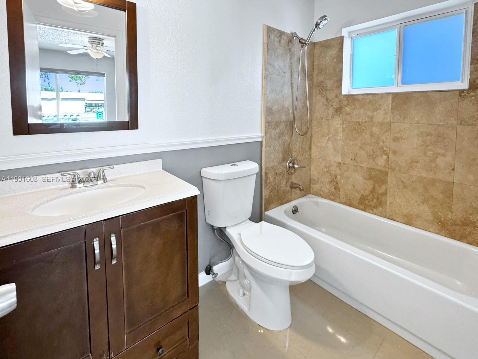 SUMMERTIME HILLS - Residential