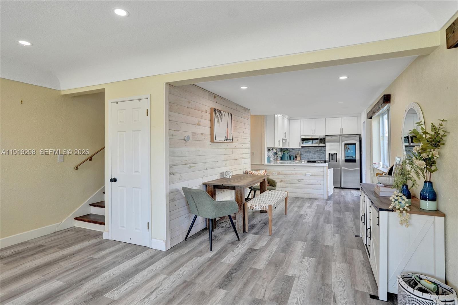 CORAL RIDGE LANDINGS II C - Residential