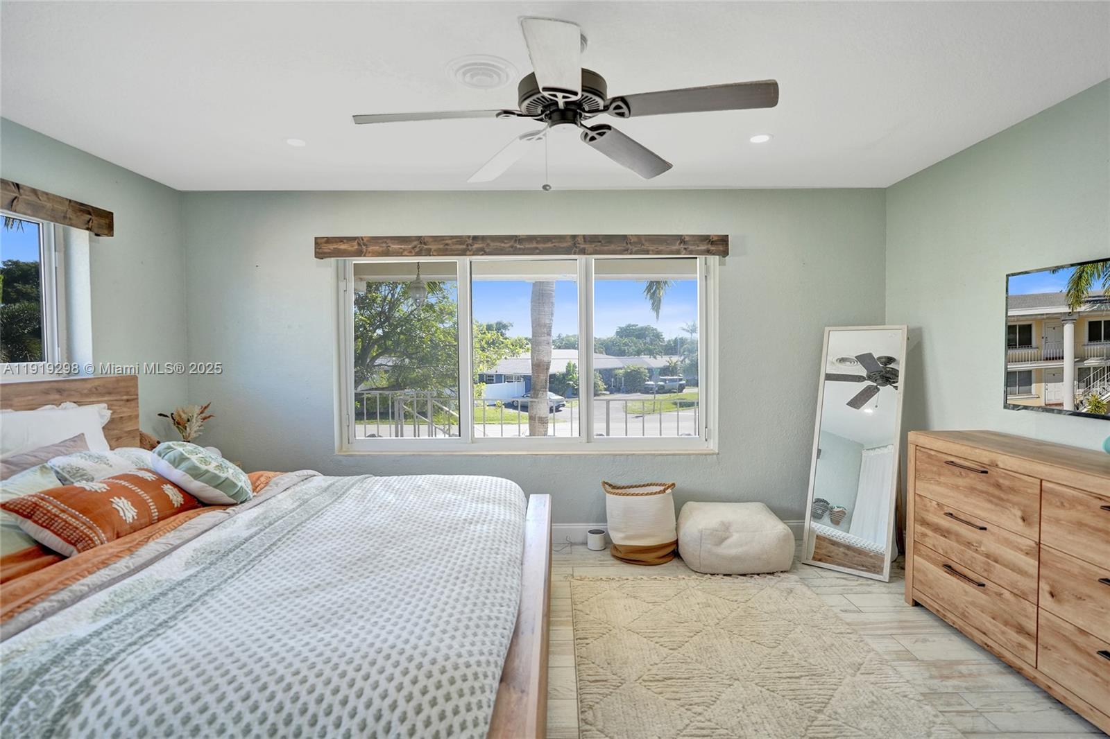 CORAL RIDGE LANDINGS II C - Residential