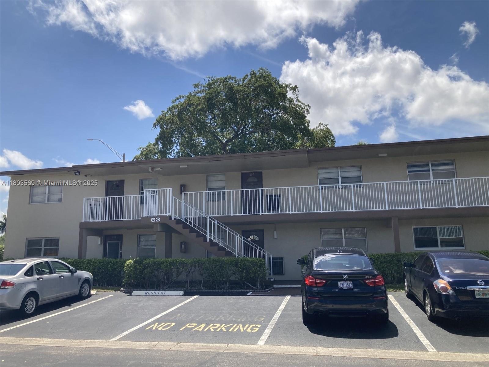 551 Nw 80th Ter 203, Margate, Broward County, Florida - 2 Bedrooms  
2 Bathrooms - 