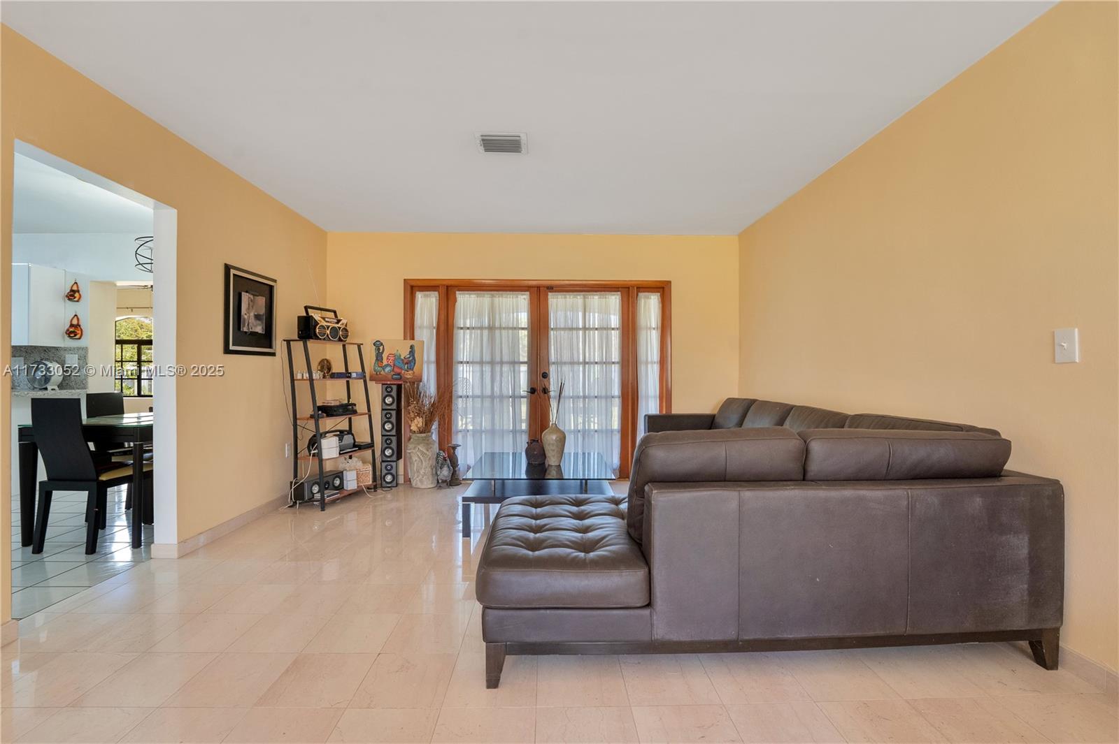 KENDALL ESTATES - Residential