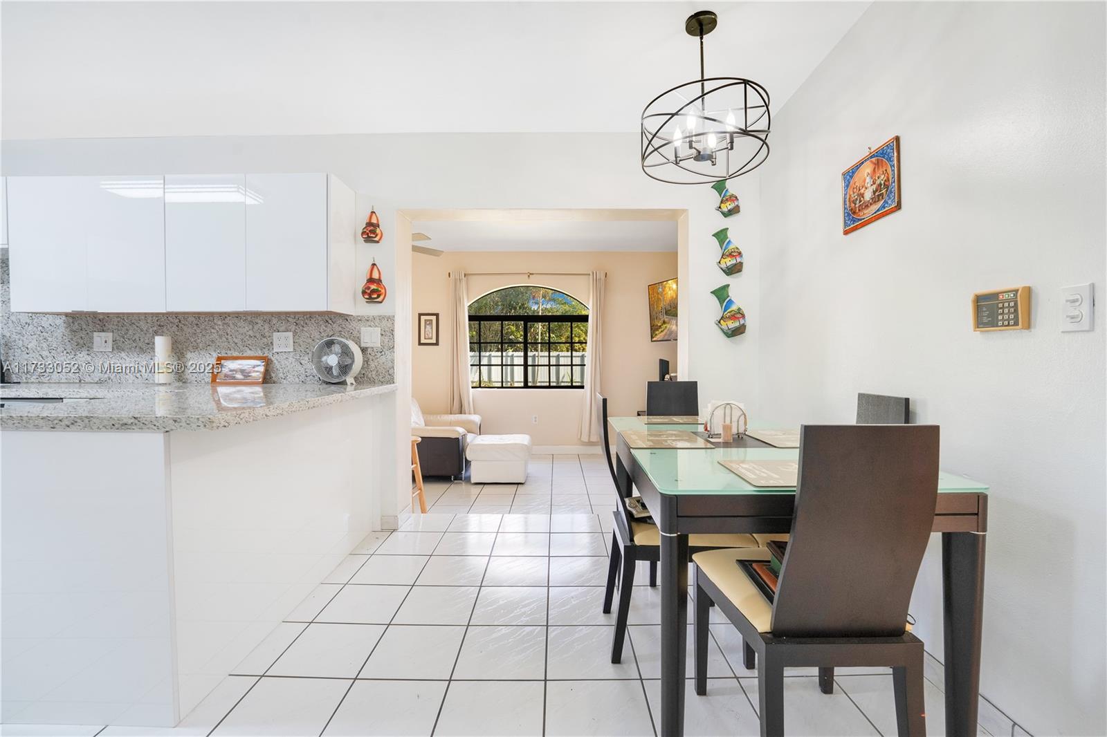 KENDALL ESTATES - Residential