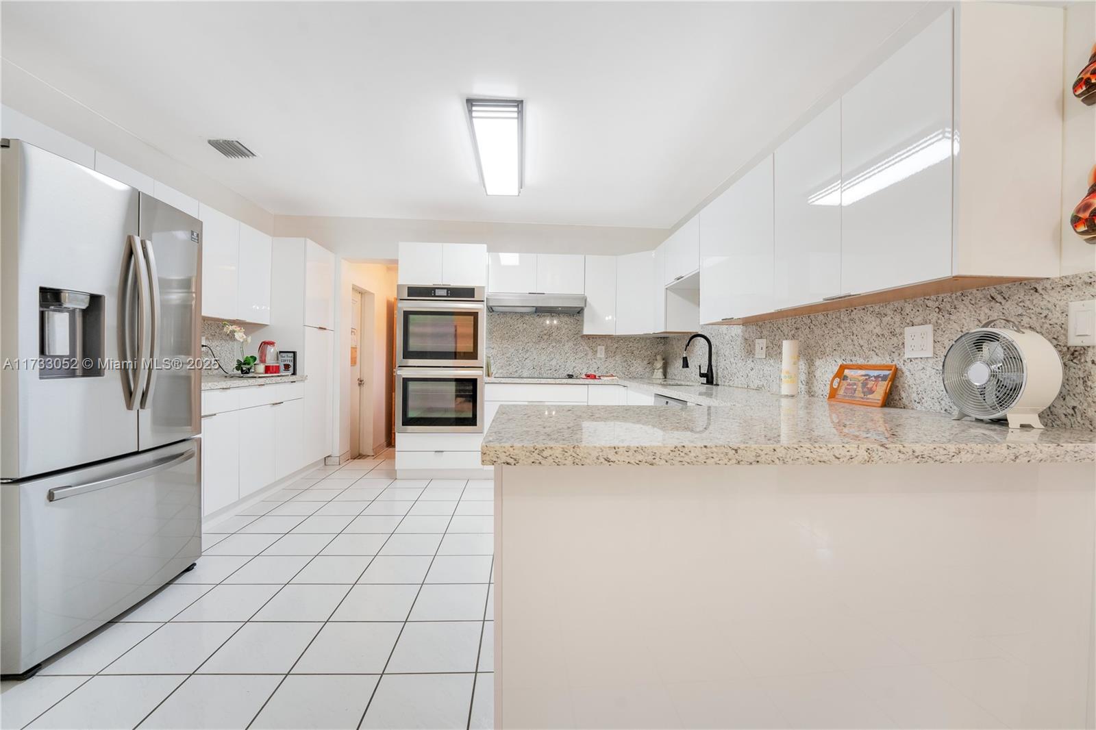 KENDALL ESTATES - Residential