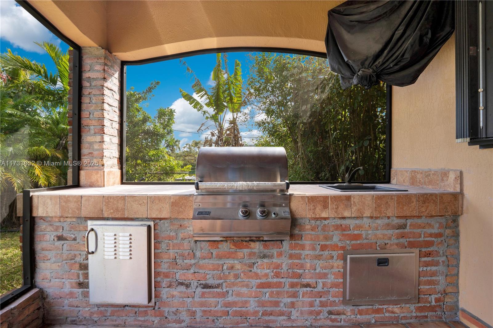 KENDALL ESTATES - Residential