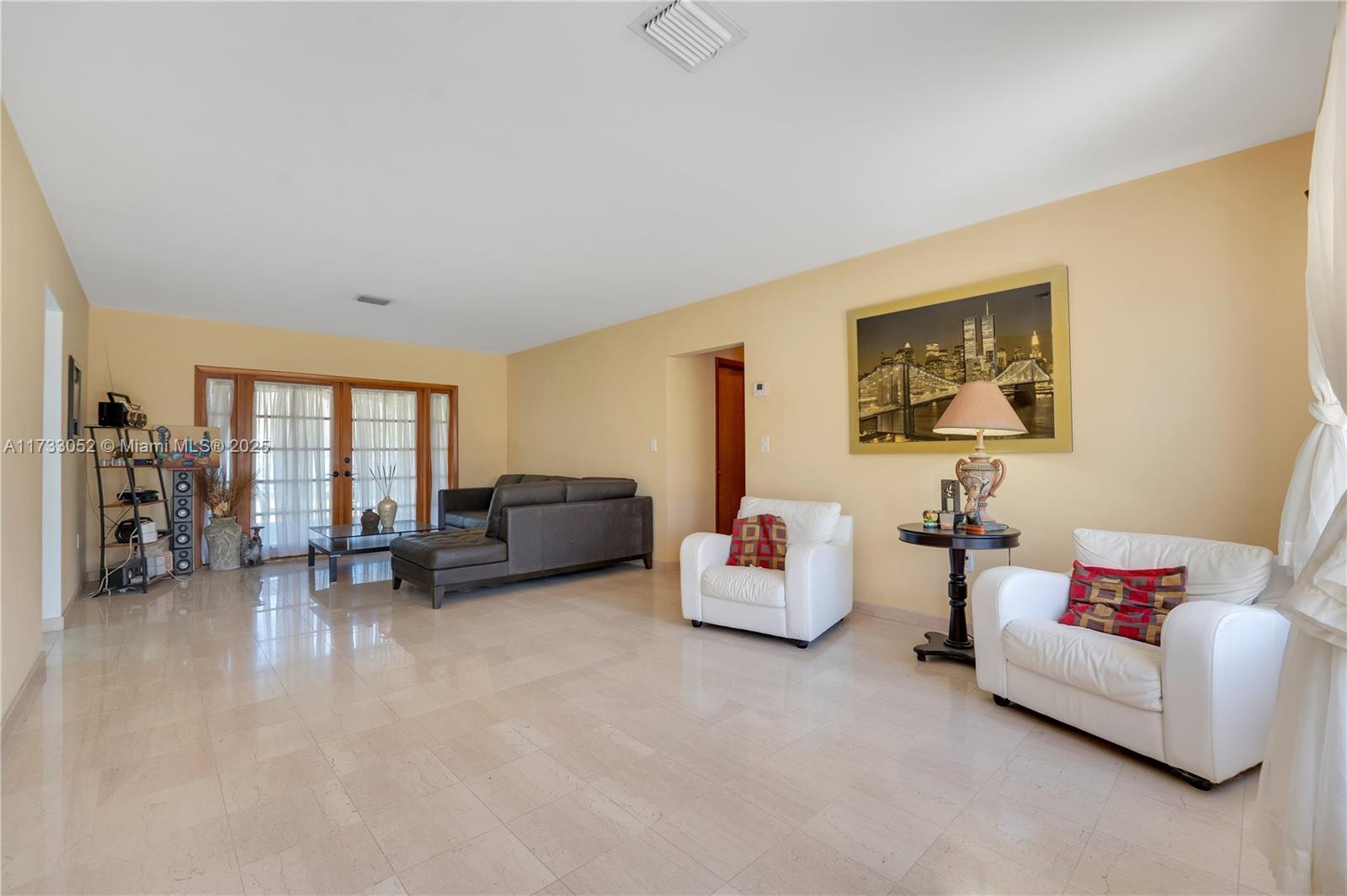 KENDALL ESTATES - Residential