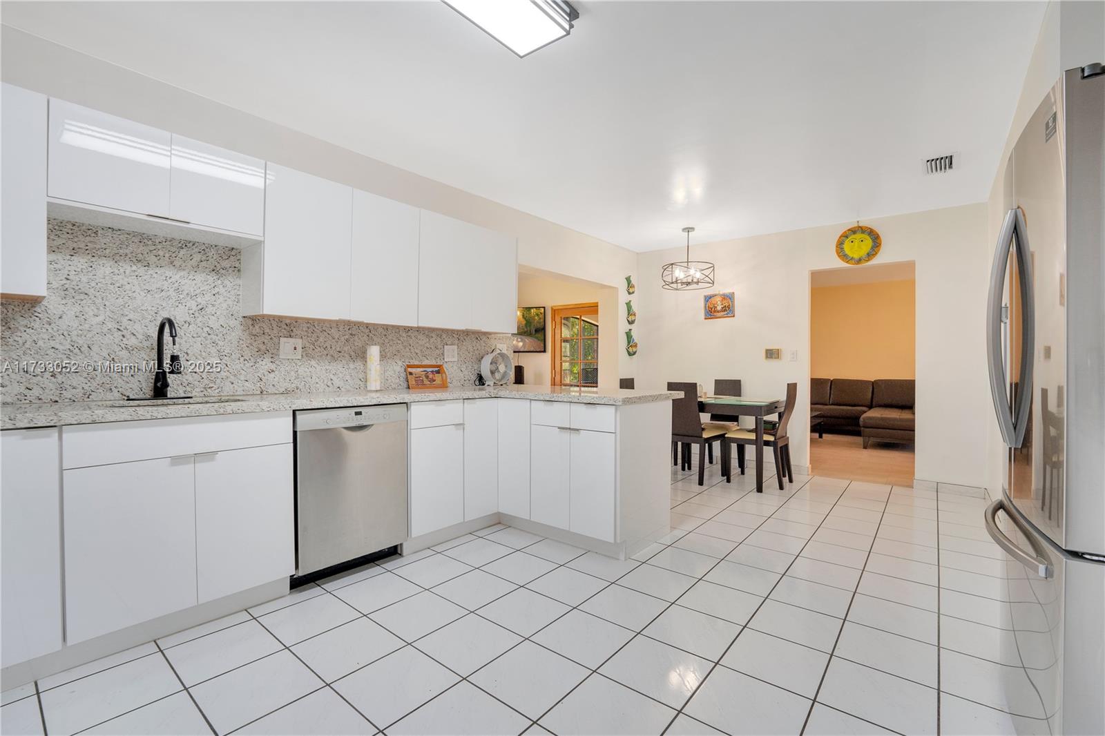 KENDALL ESTATES - Residential