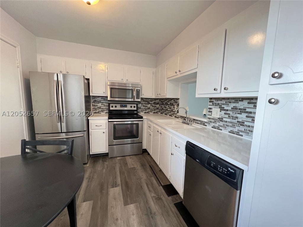 Photo of 301 NE 14th Ave #608, Hallandale Beach, FL 33009 (MLS # A12052657)
