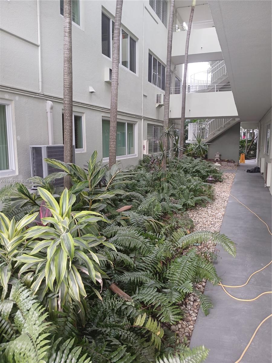 RIVERVIEW GARDEN APARTMEN - Residential