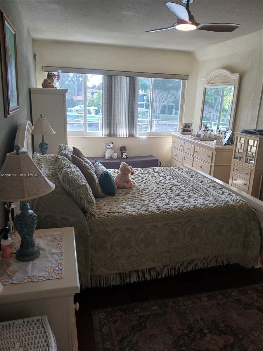 RIVERVIEW GARDEN APARTMEN - Residential