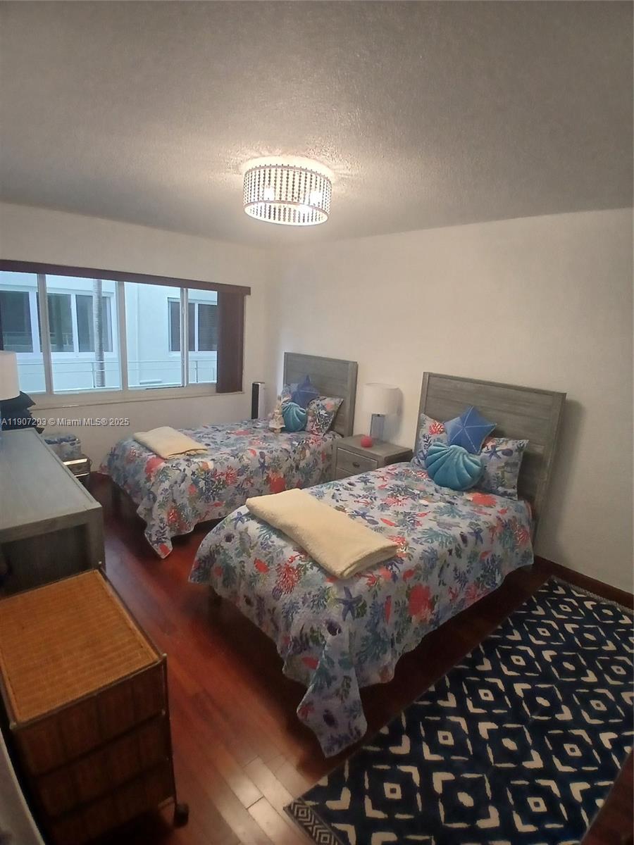 RIVERVIEW GARDEN APARTMEN - Residential