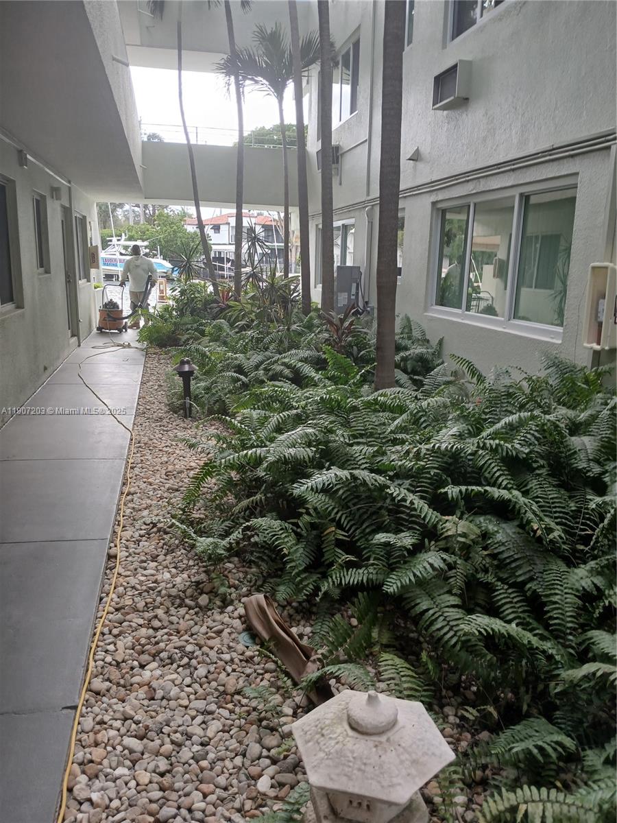 RIVERVIEW GARDEN APARTMEN - Residential