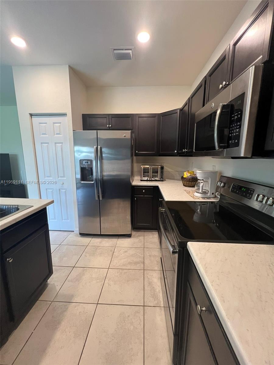 COCO PALM ESTATES - Residential